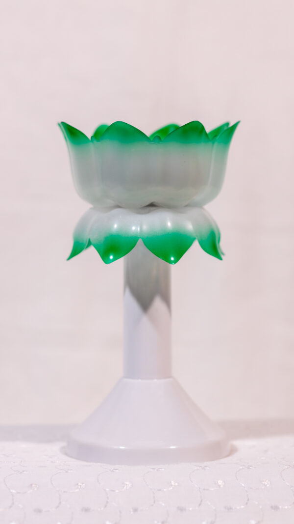 LOTUS CANDLE STAND BIG GREEN(1)